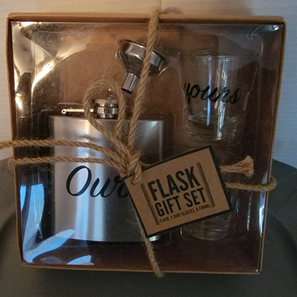 Flask gift set - Picture 2 of 3